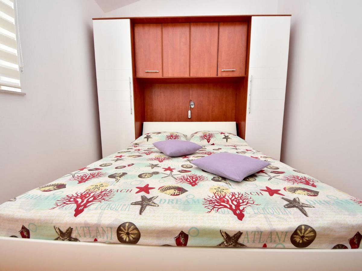Cozy Holiday Home In Krusevo With Garden Εξωτερικό φωτογραφία