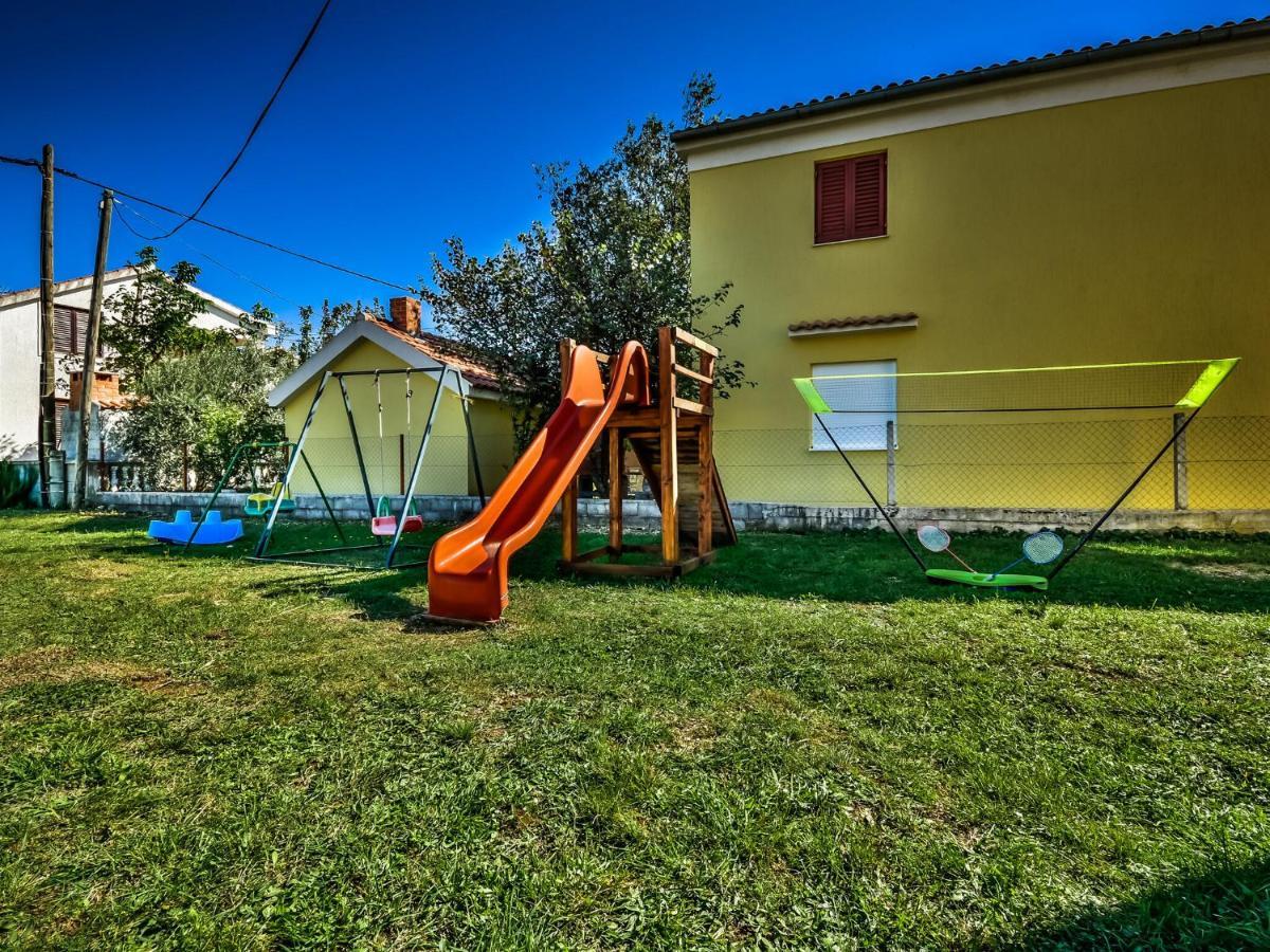 Cozy Holiday Home In Krusevo With Garden Εξωτερικό φωτογραφία