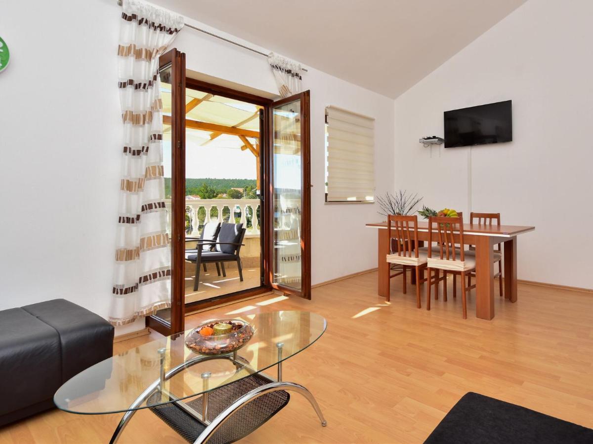 Cozy Holiday Home In Krusevo With Garden Εξωτερικό φωτογραφία
