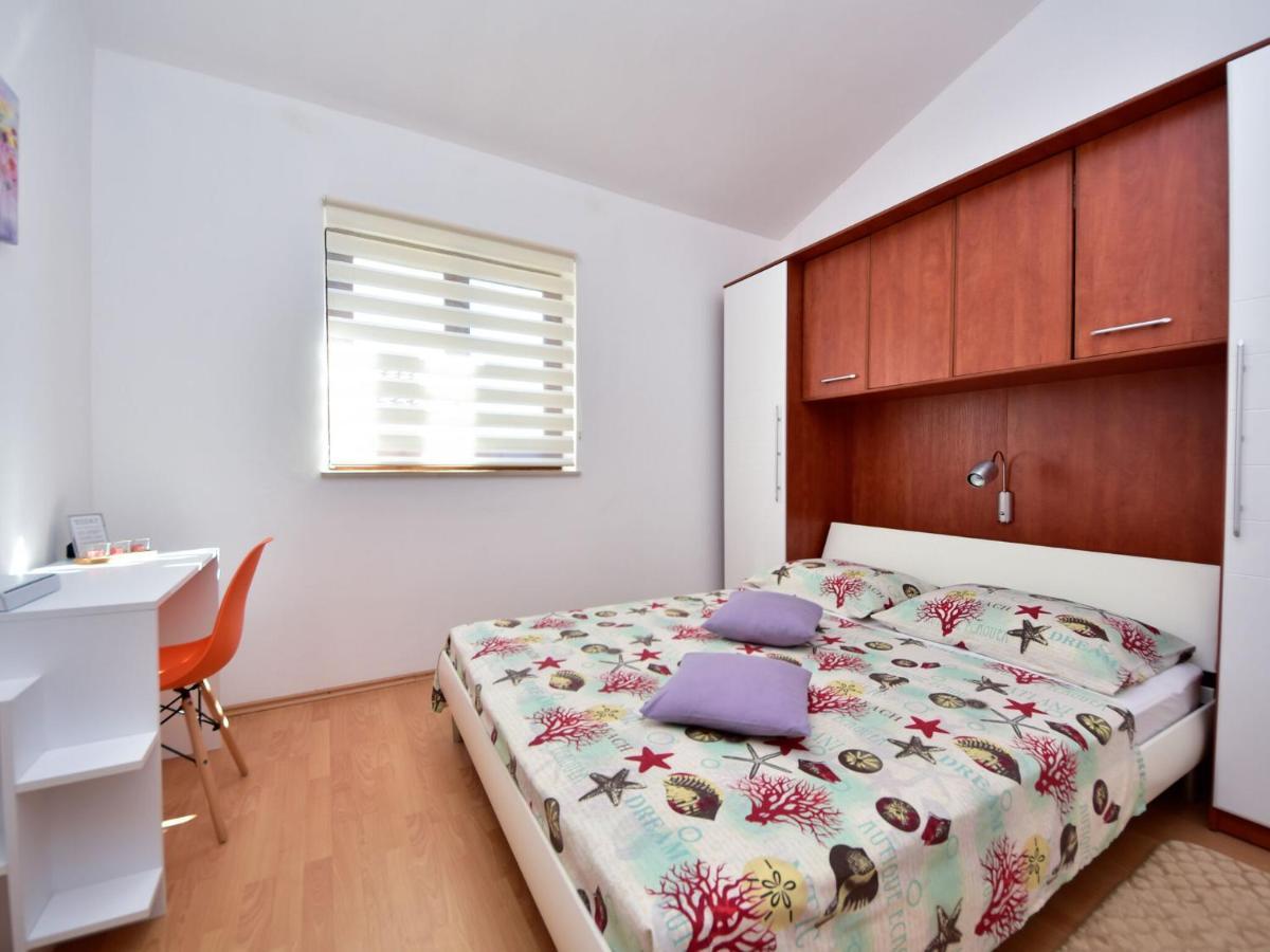 Cozy Holiday Home In Krusevo With Garden Εξωτερικό φωτογραφία
